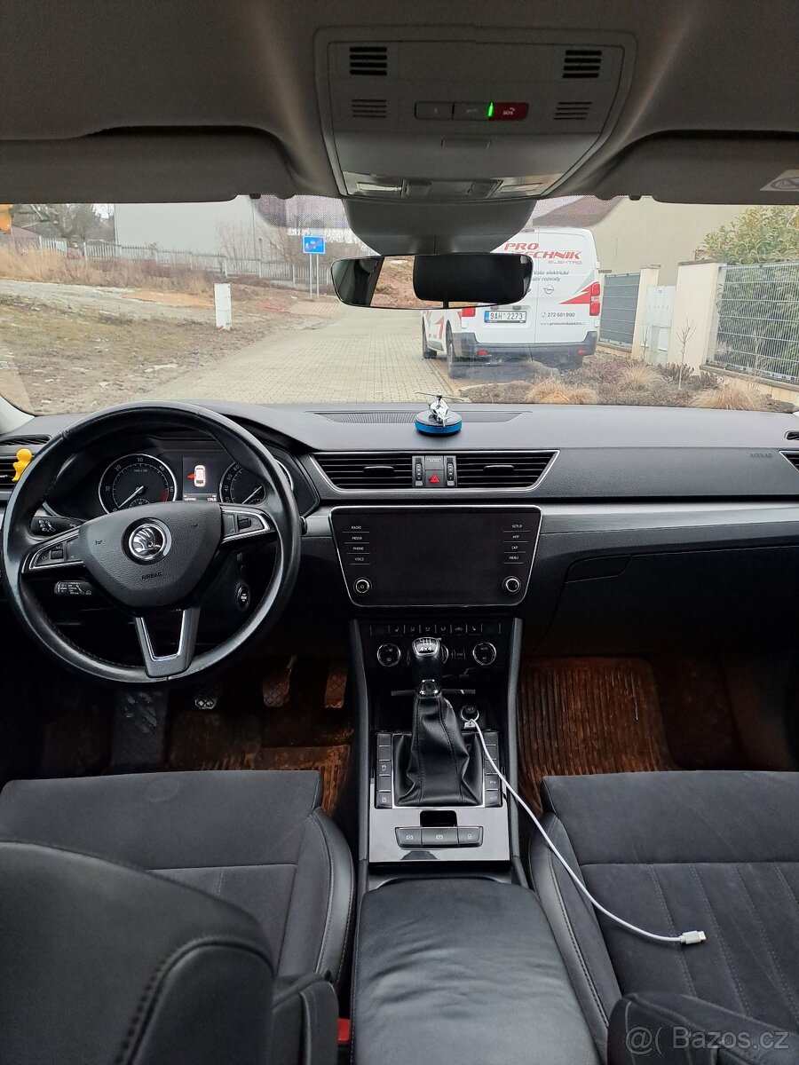 Škoda superb combi 2.0 tdi 110kw - 5