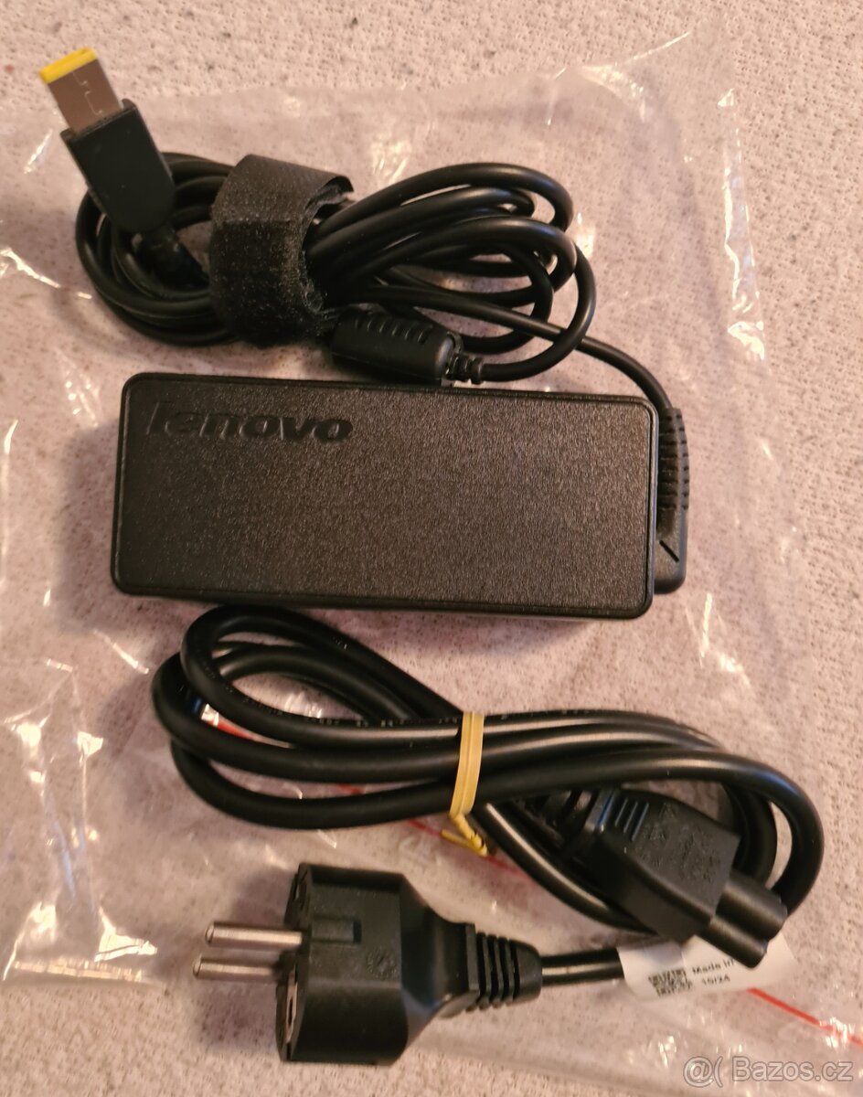 Adaptéry Lenovo / myš Logitech - 5