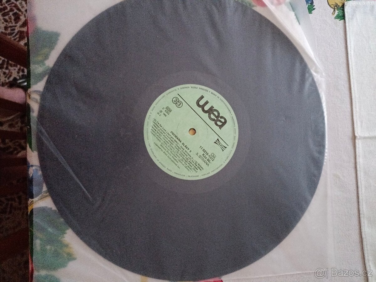 2 LP Dvorana slávy 5 - 5