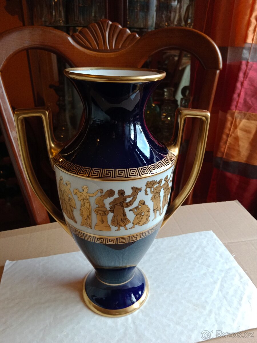 Krasná stará porcelánová zdobená amfora, - 5