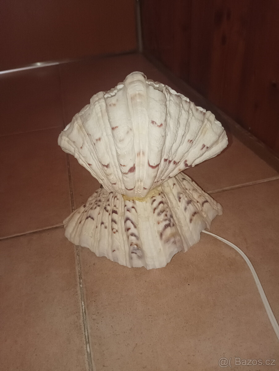 Starší lampička z mušlí/lastur-suvenýr Chorvatsko Primošten - 5