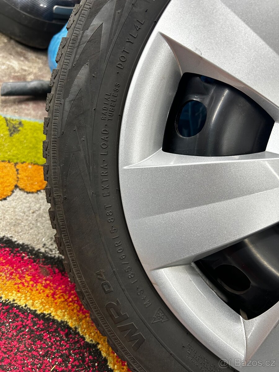 Zimní sada 185/60R15 - 5