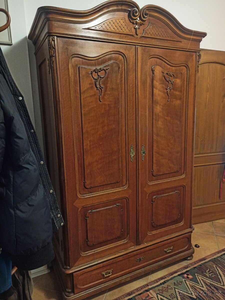 Starožitná skříň - 5