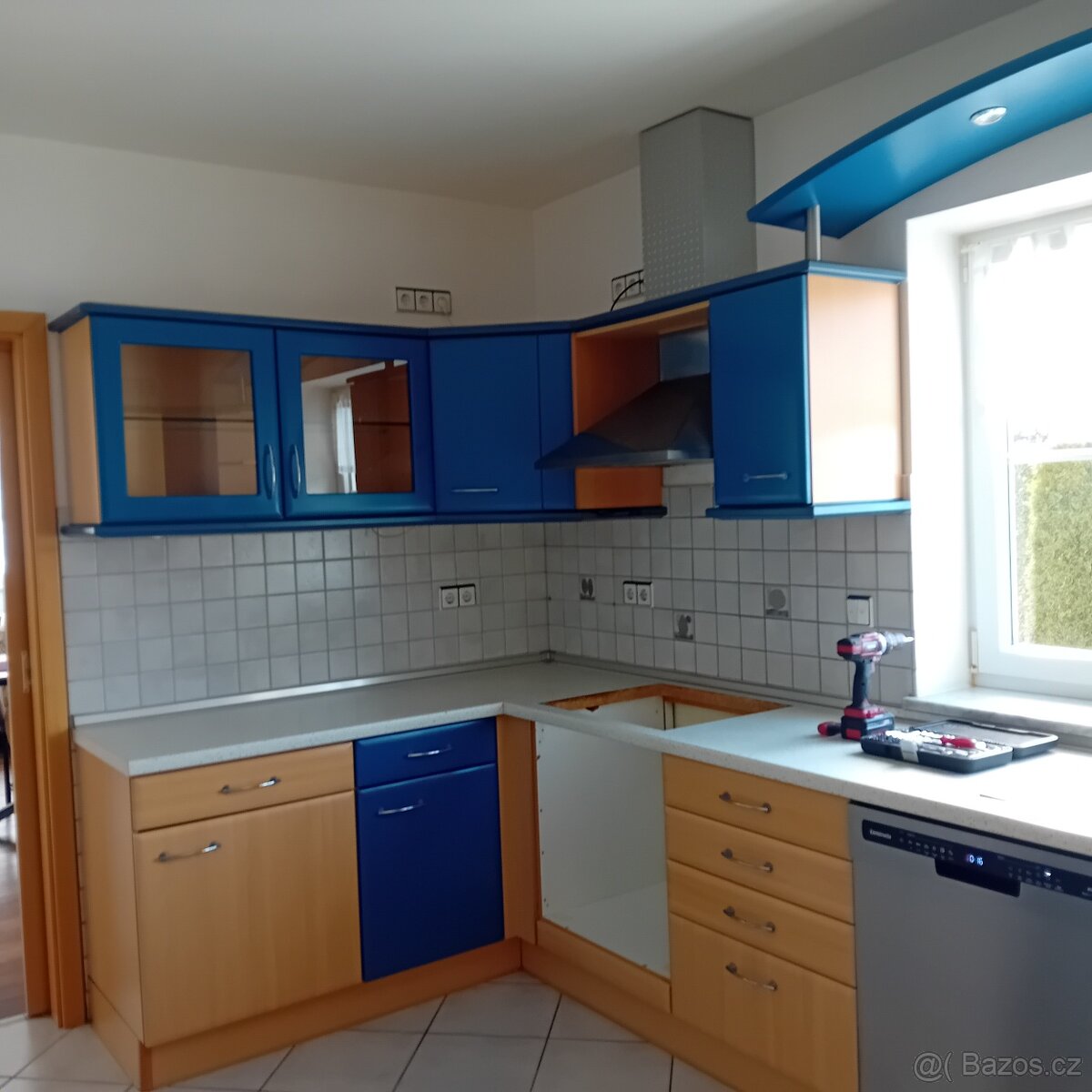 Kuchyňská linka se spotřebiči - 5