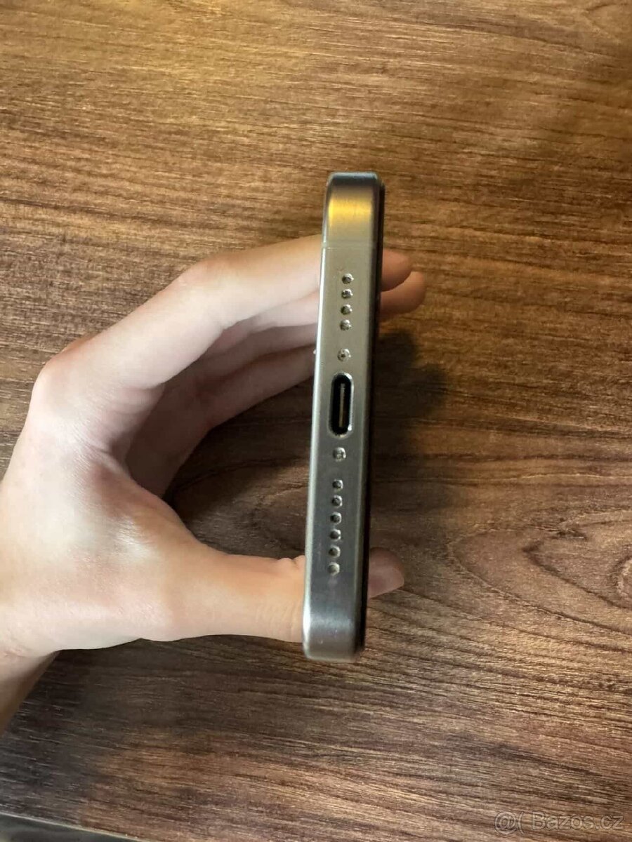 Apple iPhone 15 Pro Max 256GB - 5