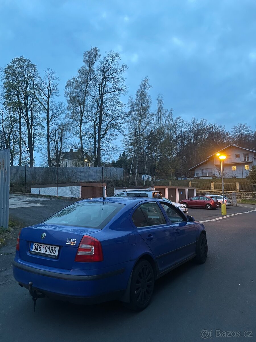 Škoda octavia 1.6fsi 85kw r.v 2006 - 5