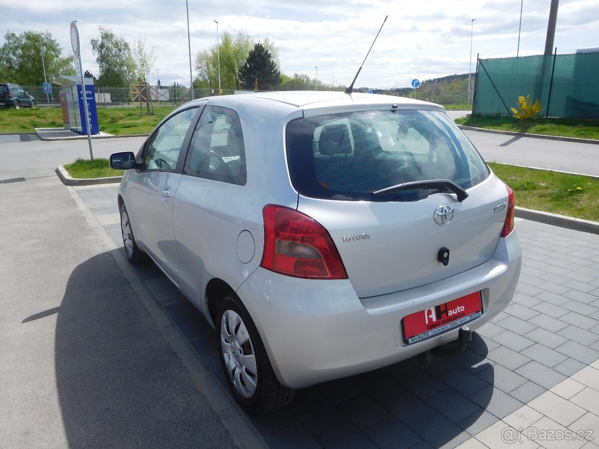 Toyota Yaris 1.0 VVTi Base, 51 kW, Klima - 5