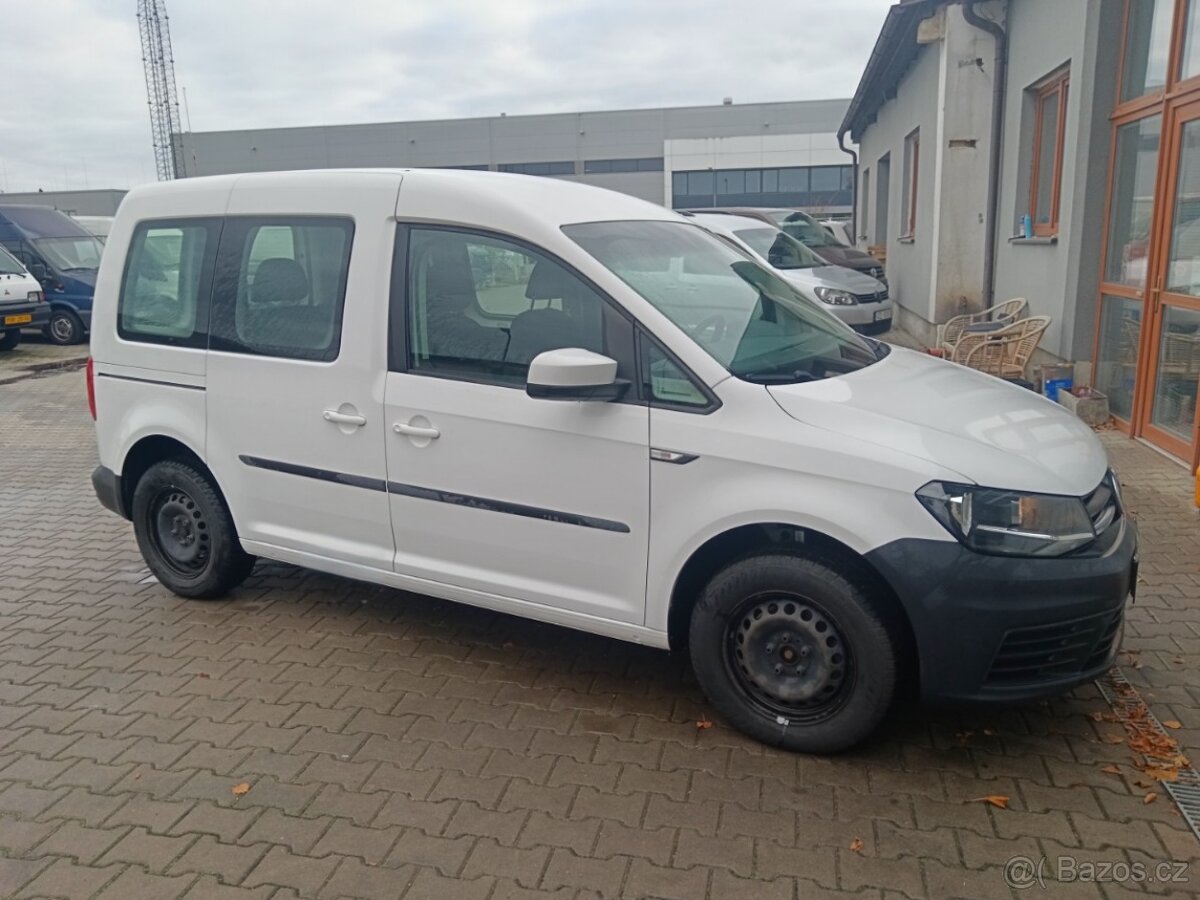 VW CADDY 2,0TDI 55KW rok 2016 - 5