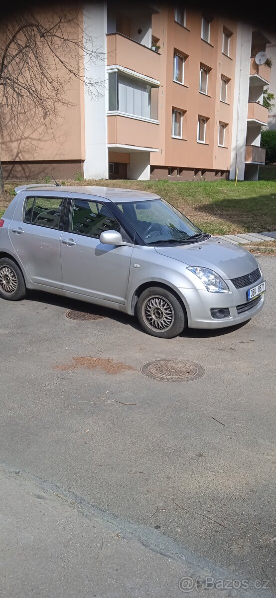 Prodej Suzuki Swift RE 4x4 - 5