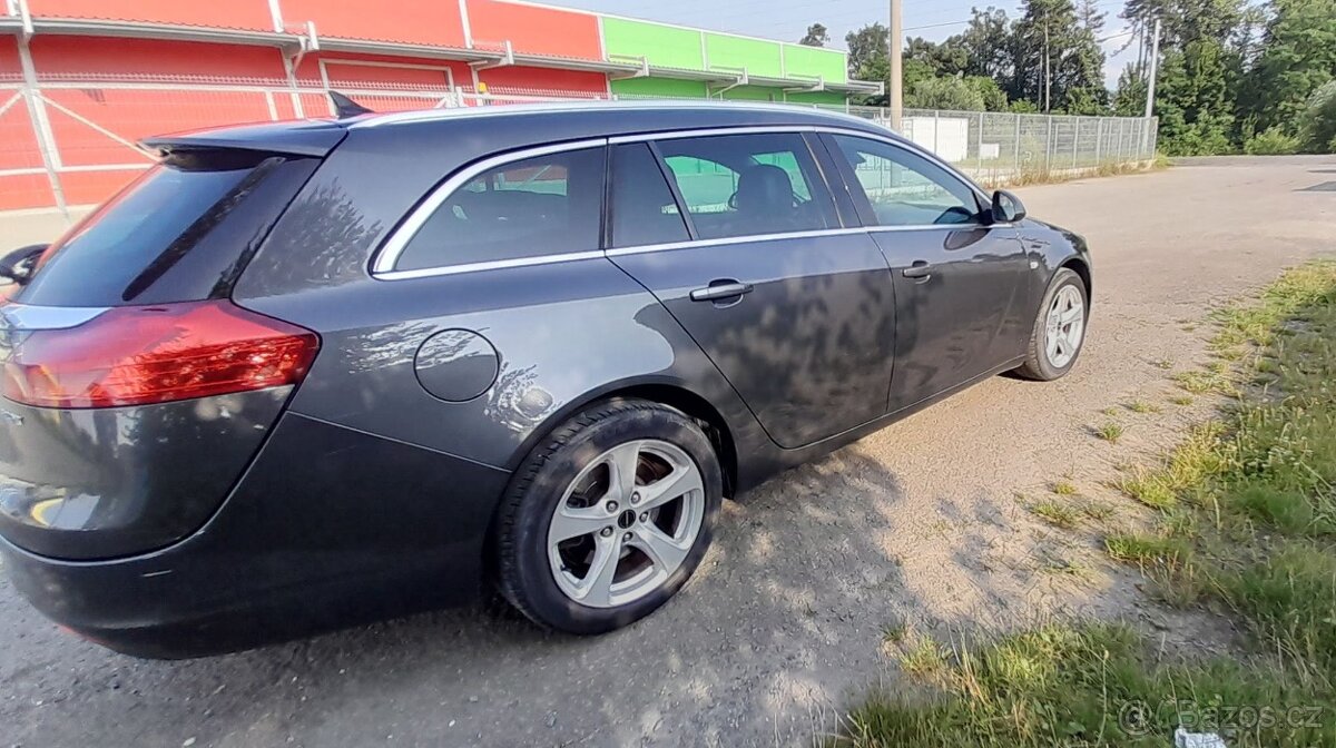 Insignia Sport Tour SW - 5