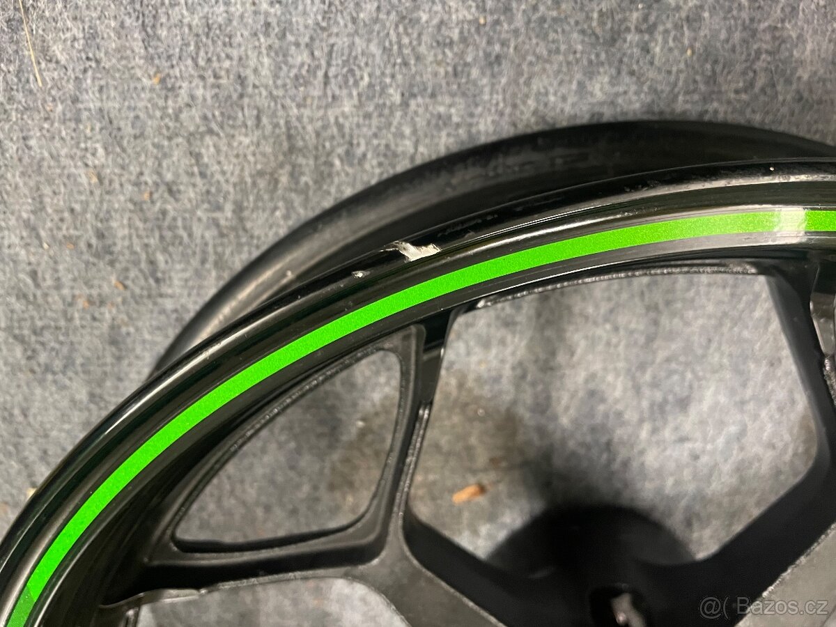 Přední kolo Kawasaki ZX10 - 5