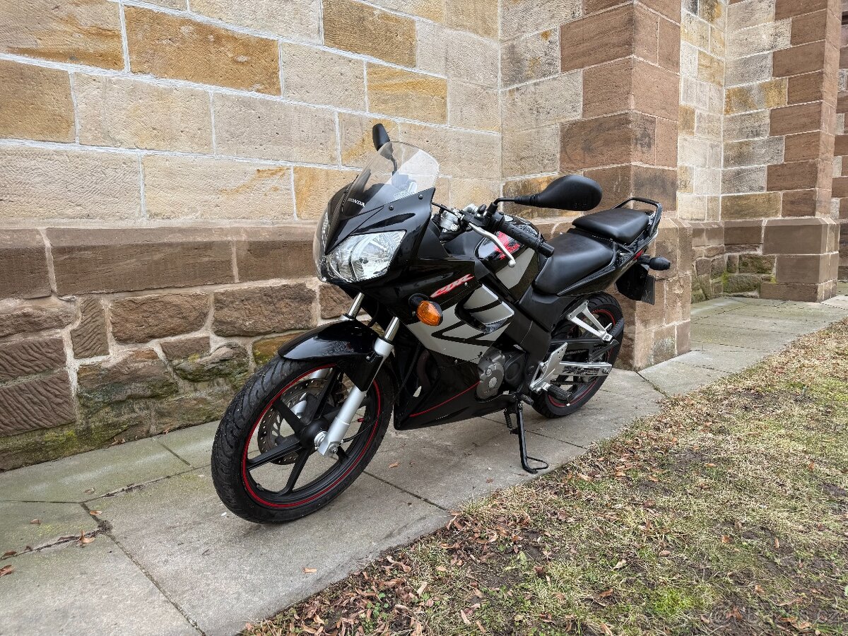 Honda CBR 125R - 5