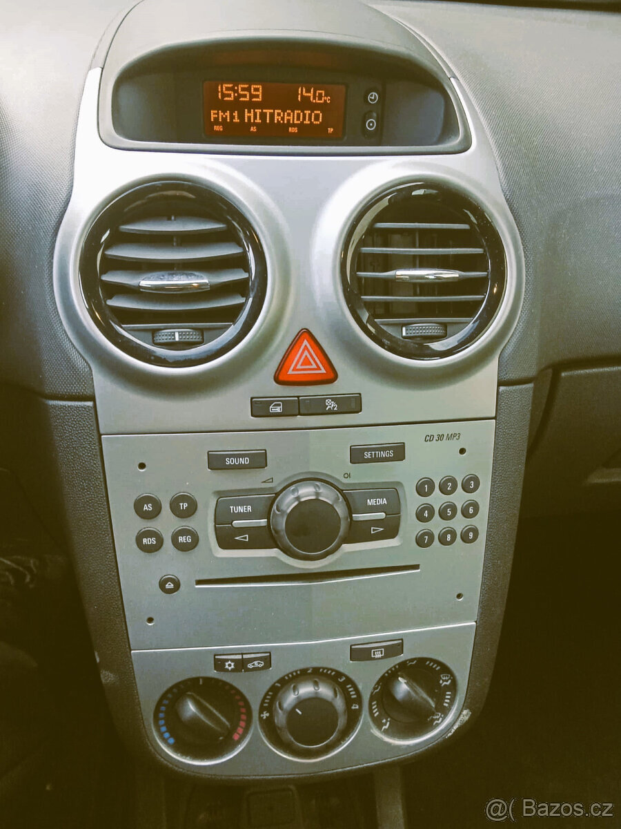 Opel Corsa 1.2 Benzín Najeto jen 33600km TOP stav - 5