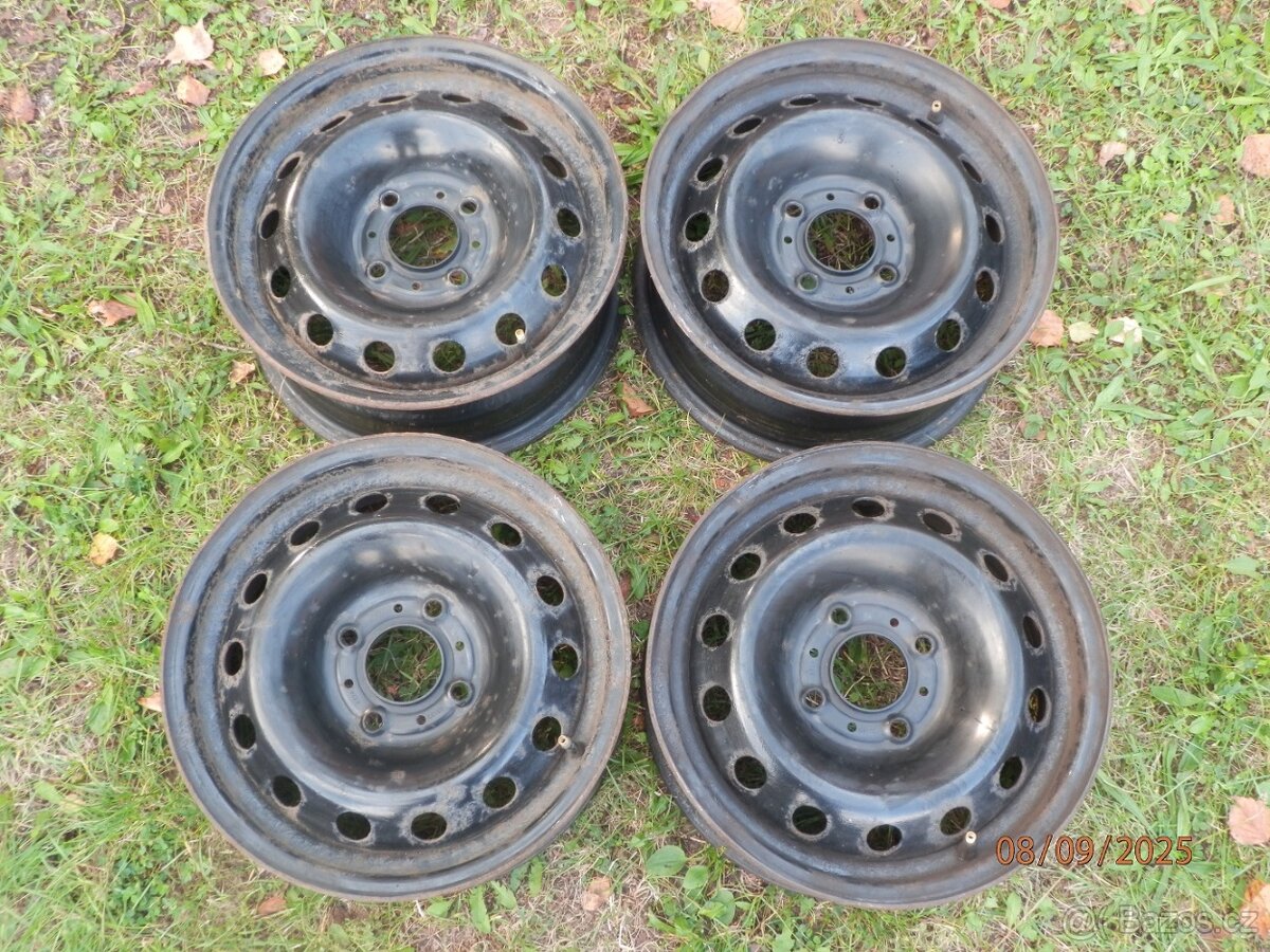 4xPlechové disky na CITROEN C2 14tky ET24 300kč všechny. - 5