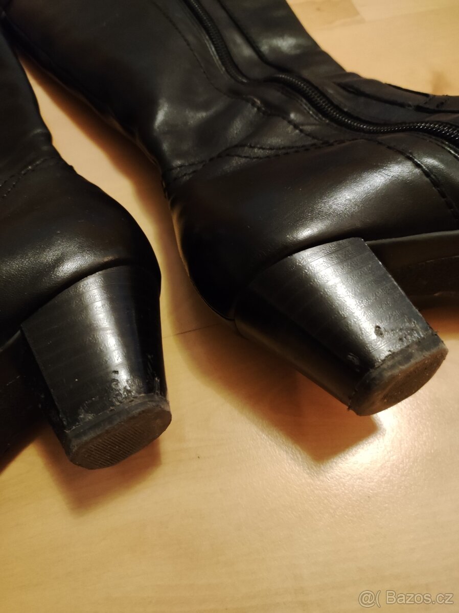 Černé kožené kozačky Baťa vel. 6,5 H - 5