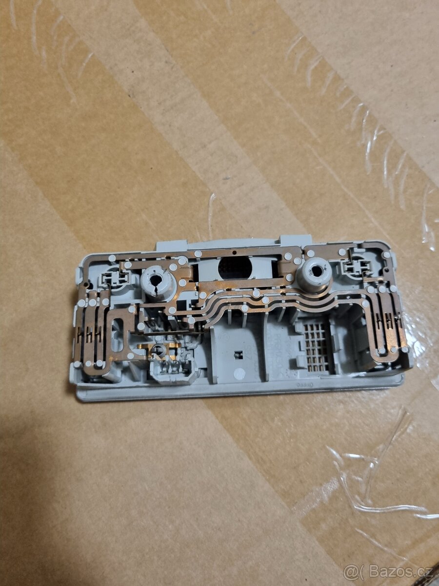 Přední stropní osvětlení - 5