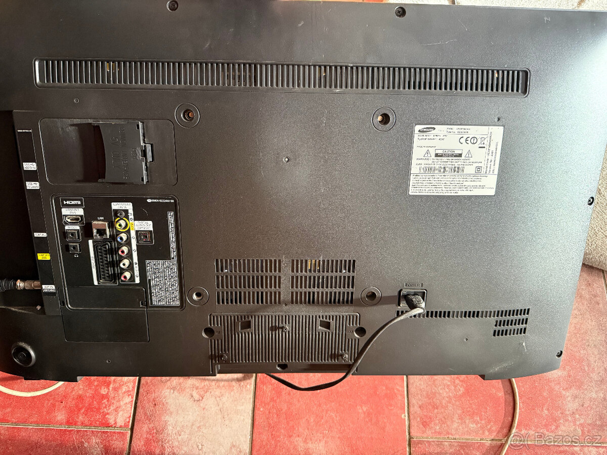 Smart televize Samsung UE32H5002F - 32" (80 cm) - 5