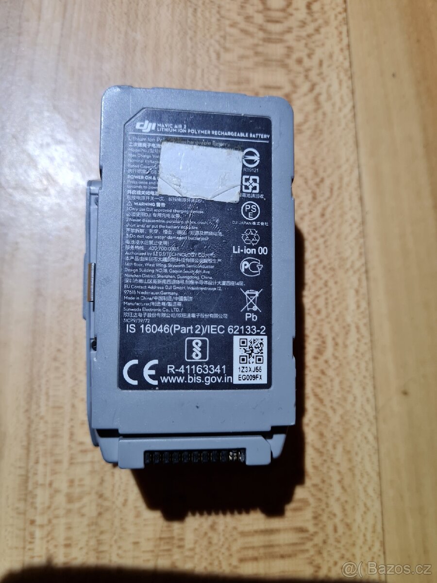 Poškozená baterie DJI Air 2S - 5