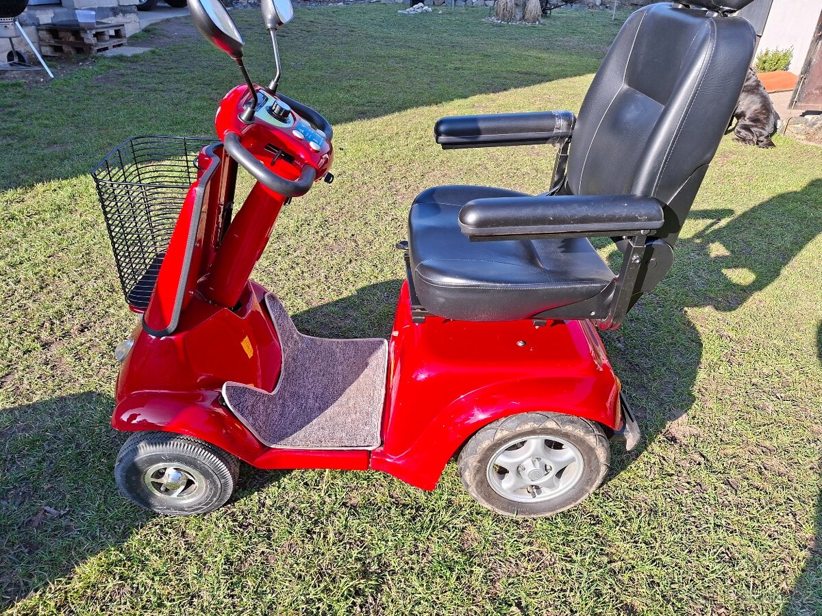 Invalidní elektrický vozík SELVO - 5