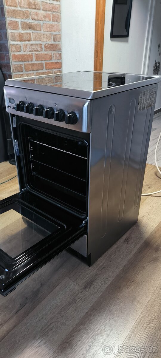 Sklokeramický sporák - málo používaný (400V) - 5