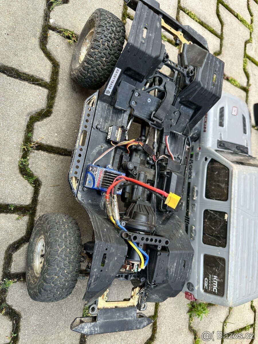 Axial SCX10 III Jeep 1:10 4WD v tuningu - 5