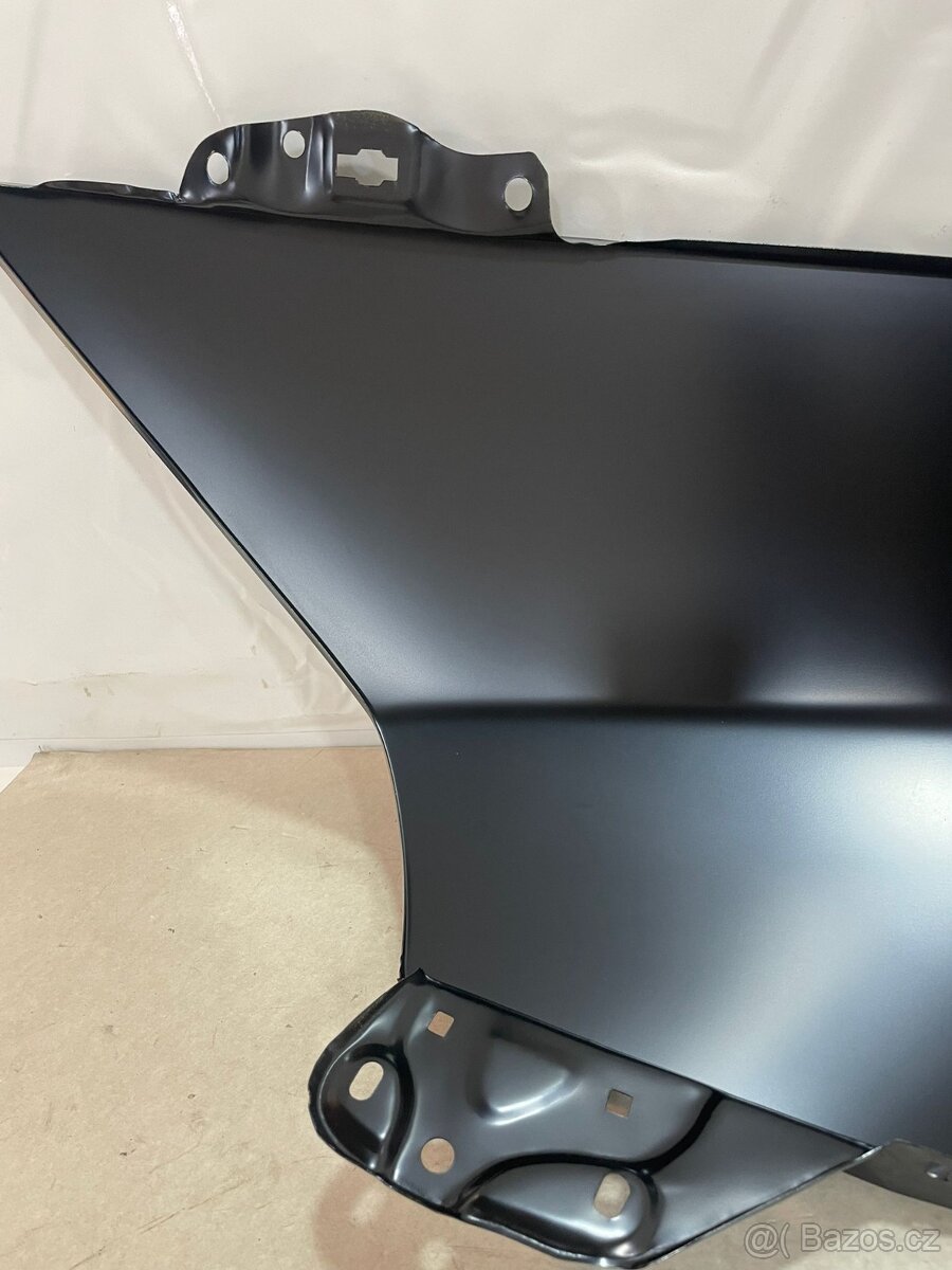 Pravý přední blatník Škoda Octavia II - 5