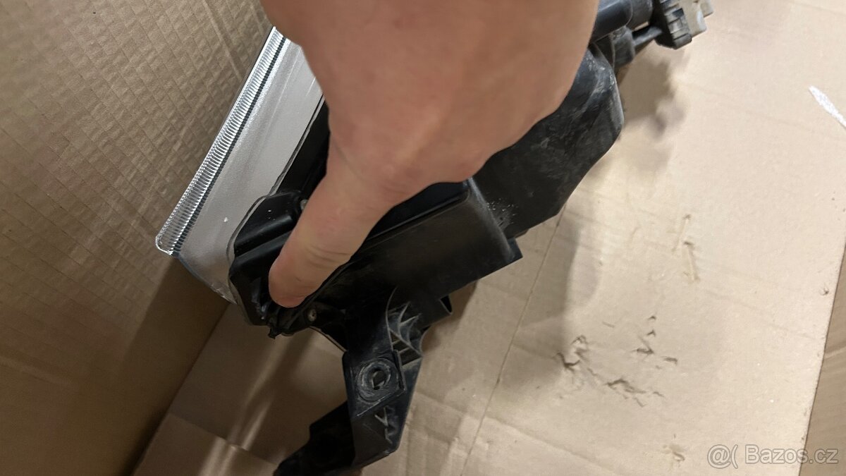 Hilux predni svetla plus mlhovka