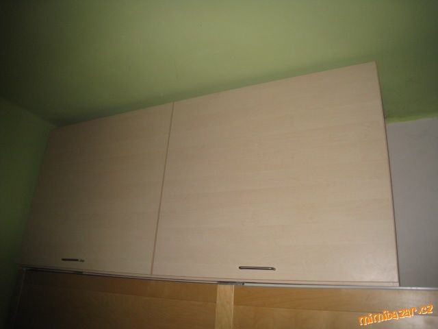 NÁSTAVCE NA ŠATNÍ SKŘÍŇ / DÝHA JAVOR jako nové - 5