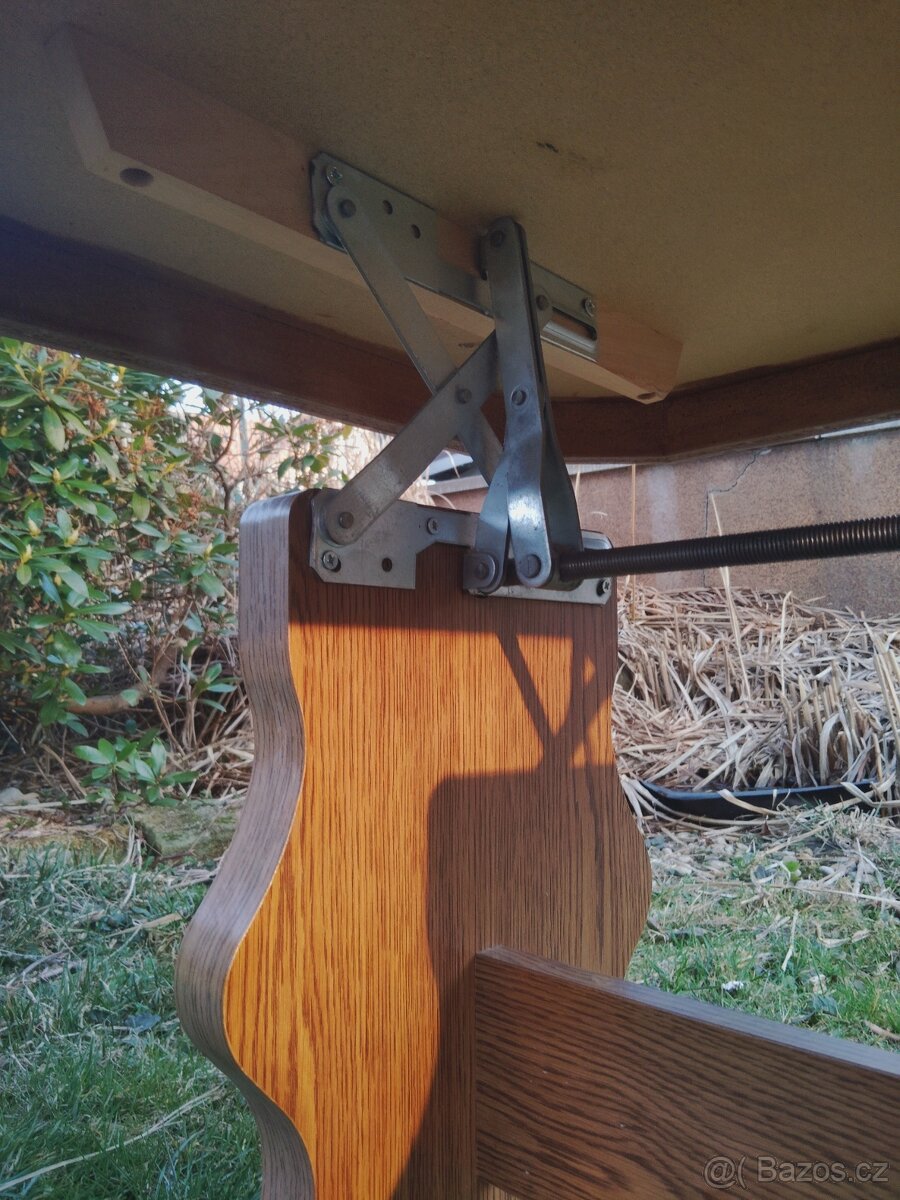 Kachličkový stůl - 5