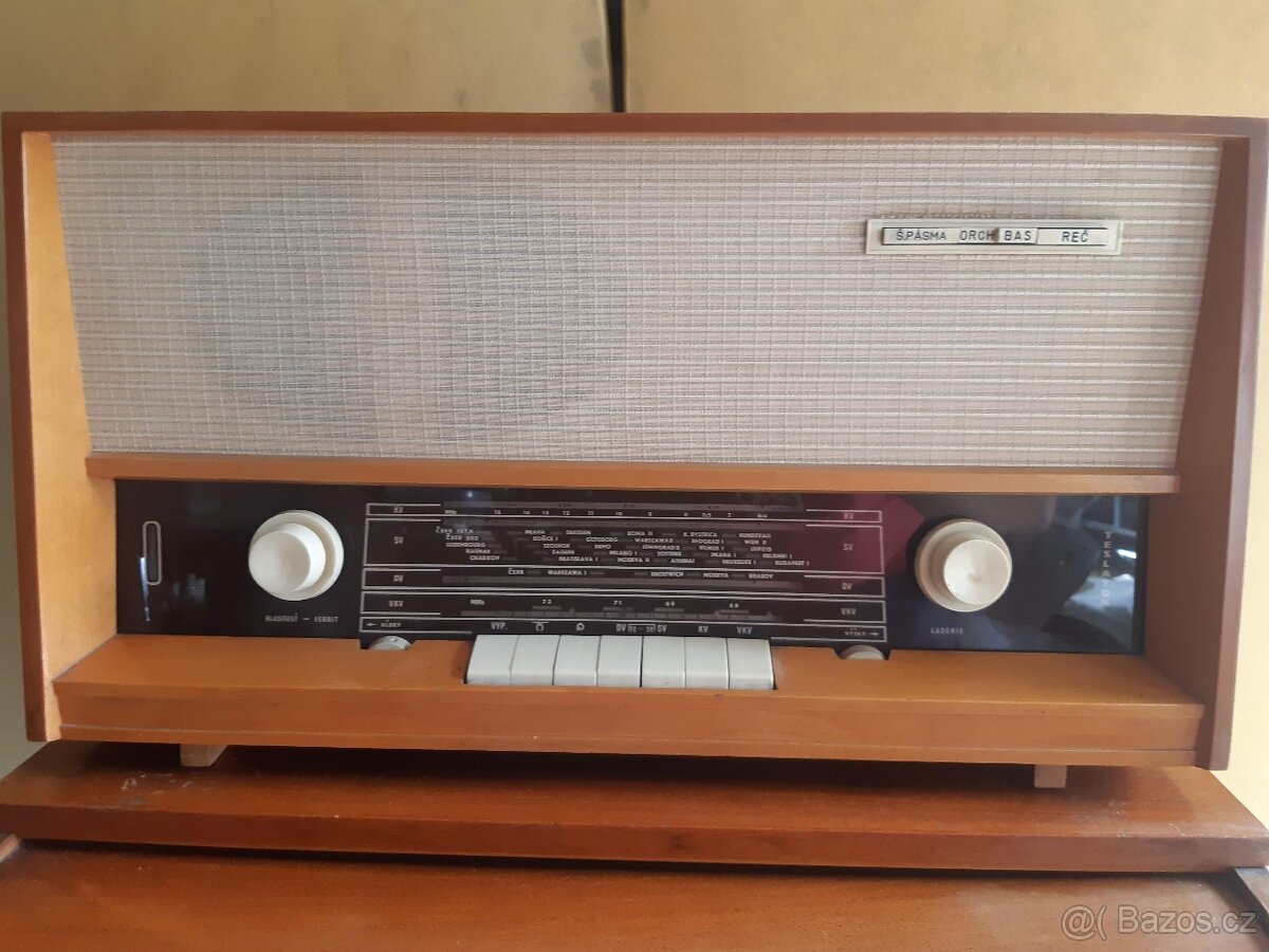 Rádio Tesla 536A s gramofonovou skříňkou - 5