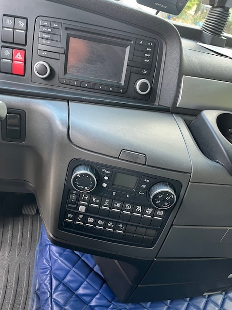 MAN TGX - Lowdeck - 5