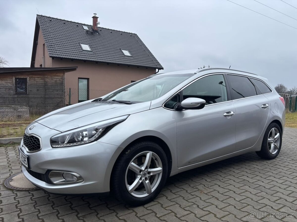 Kia Cee´d, 1.6l/99 kW, Tažné, Plná výbava - 5