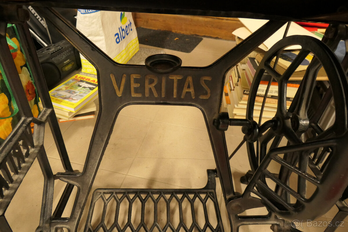 Prodám šicí stroj VERITAS - 5