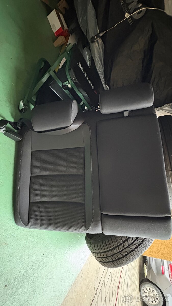 Volkswagen golf 6 sedačky - 5