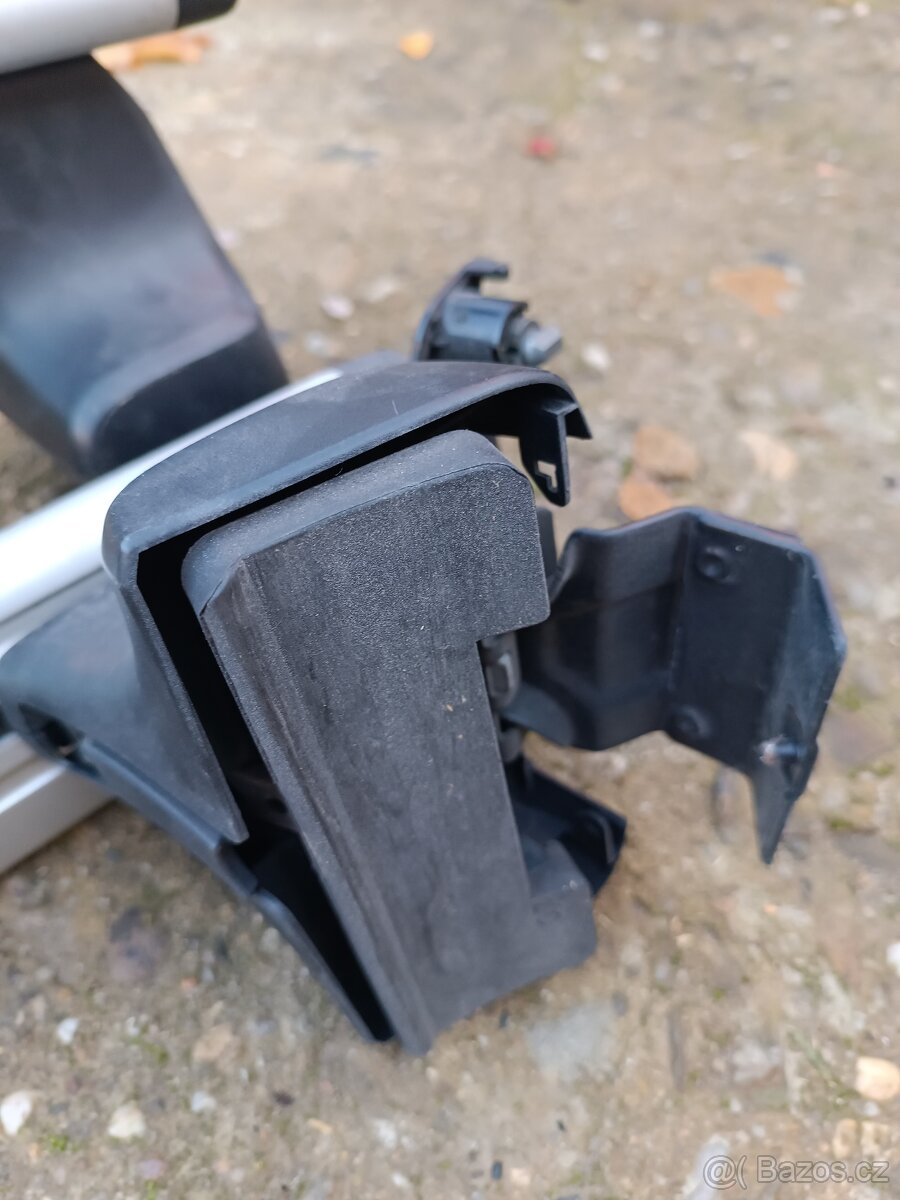 Příčníky Thule na Mondeo - 5