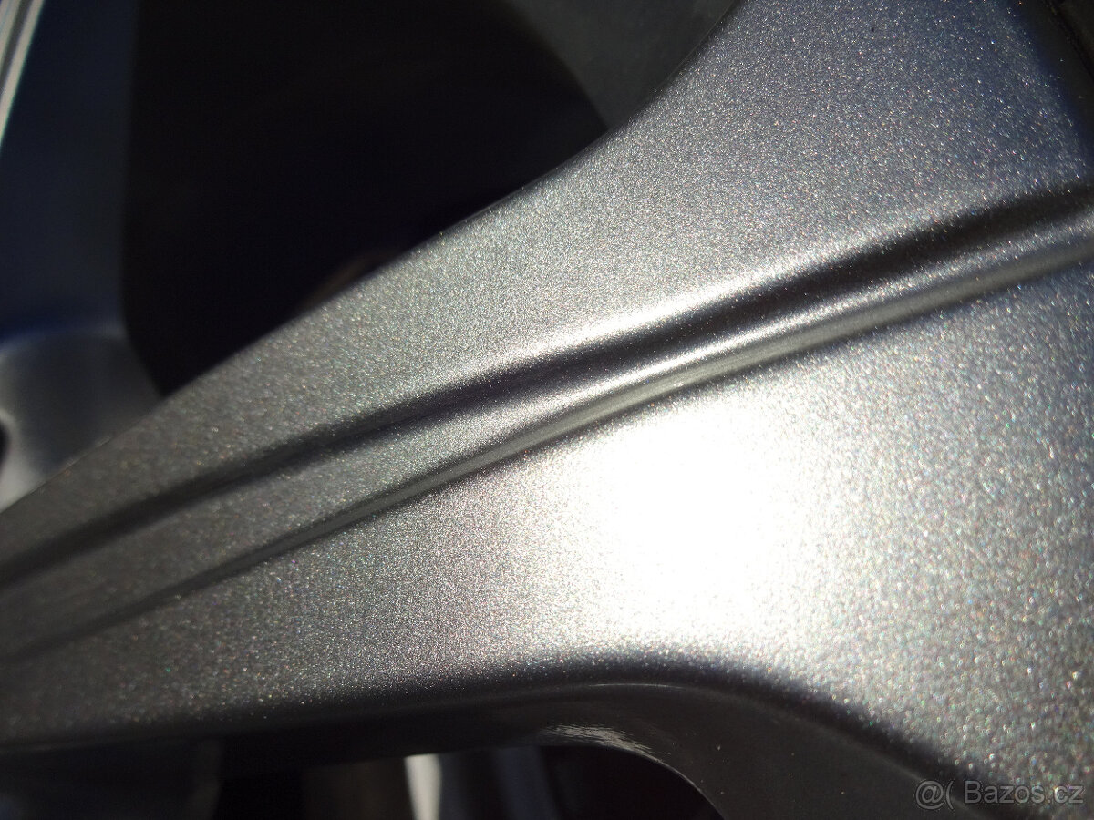 Kodiaq + Tarraco + Tiguan -zánovní zimní TOP ALU 17" 5x112 - 5