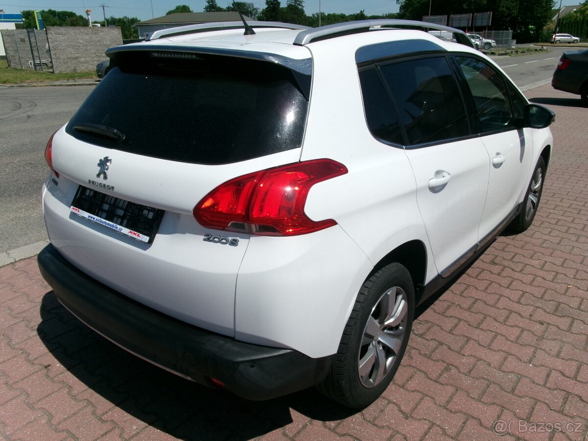 PRODÁM Peugeot 2008 1.6 BlueHDI AC TEMP USB - 5