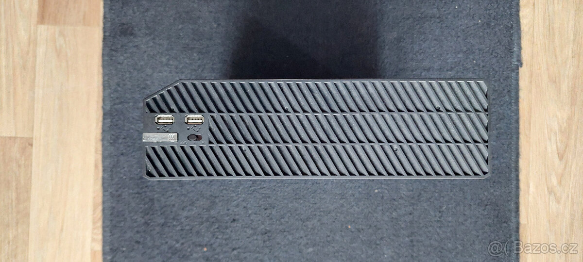 Microsoft Xbox One X 1TB,2x ovladač - 5