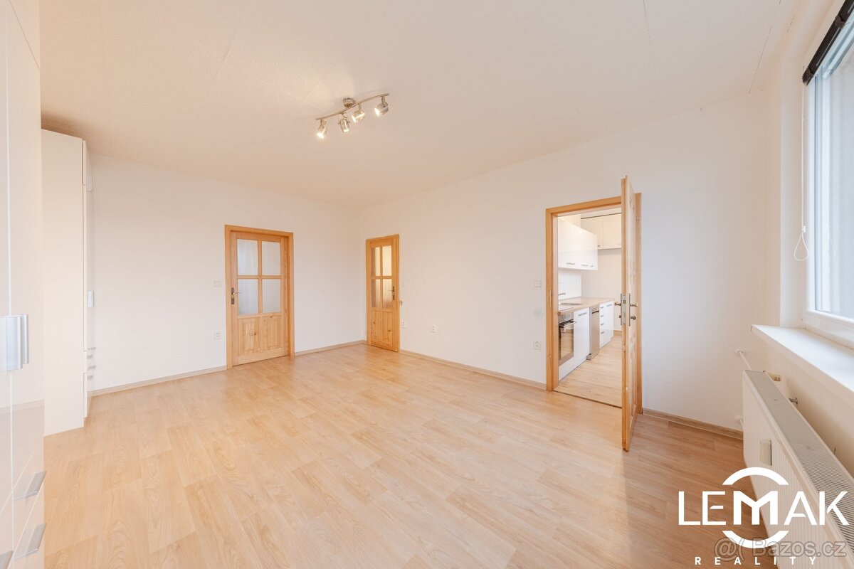 Prodej bytu 3+1, 68 m², Velká Bystřice, ev.č. 00259 - 5