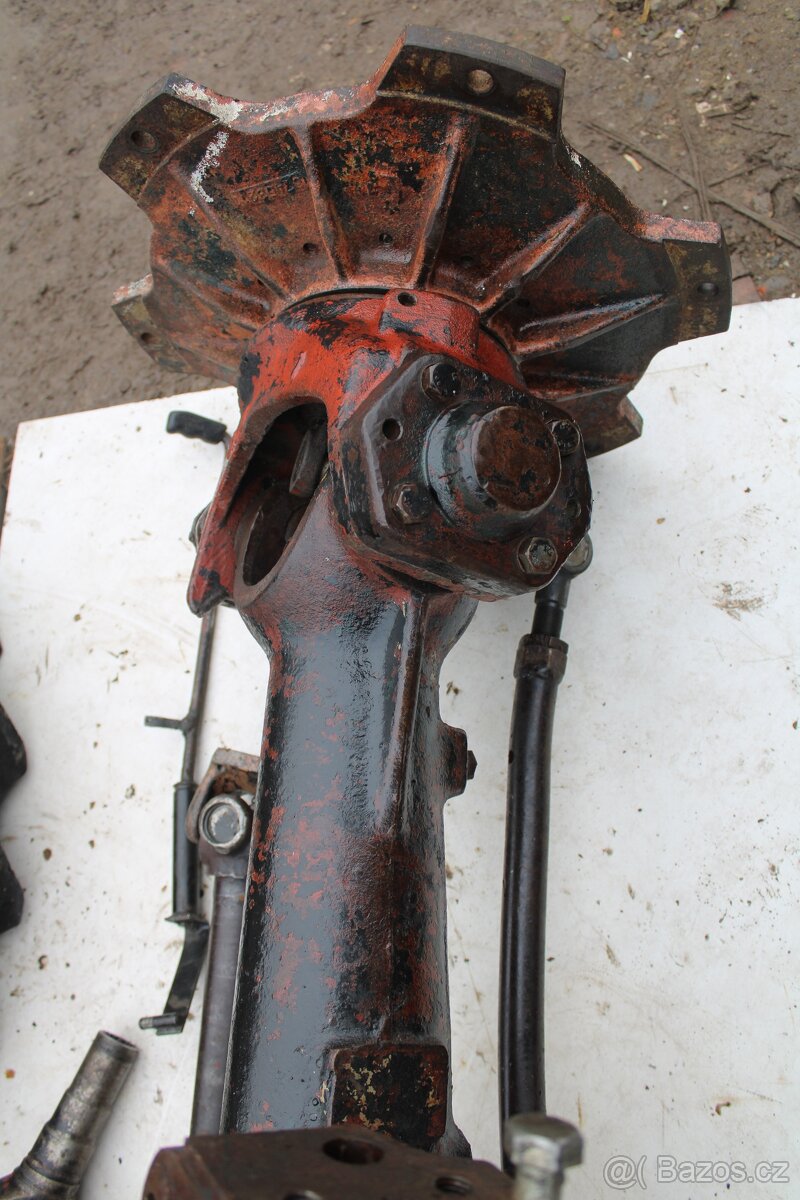 Zetor 7245 přední náprava převodovka kola kardan šrouby - 5