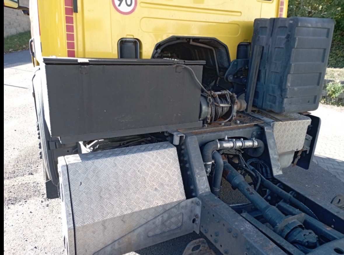 Scania odtahovka LKW