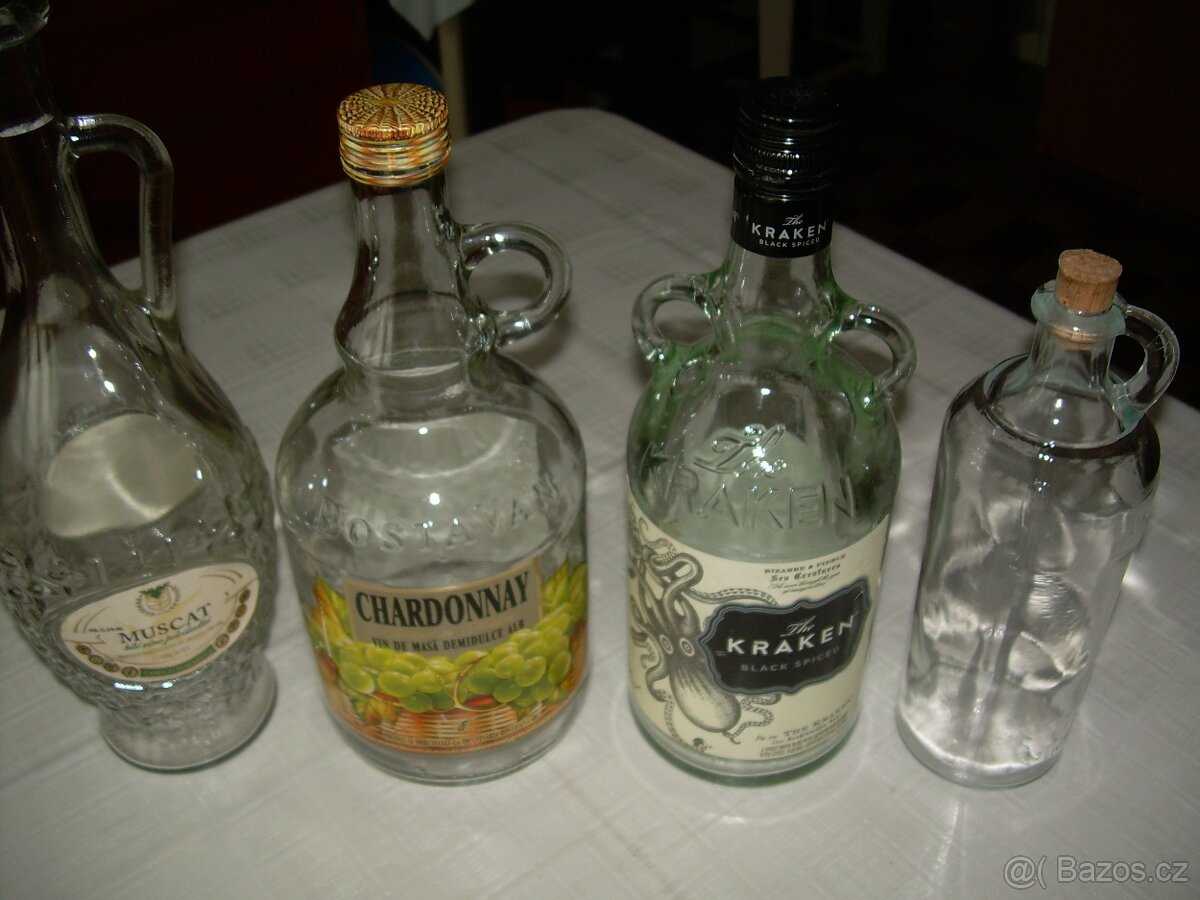 láhve 0,5l a 1lt s uzávěrem, plucky (placatky) 0,2l - 5