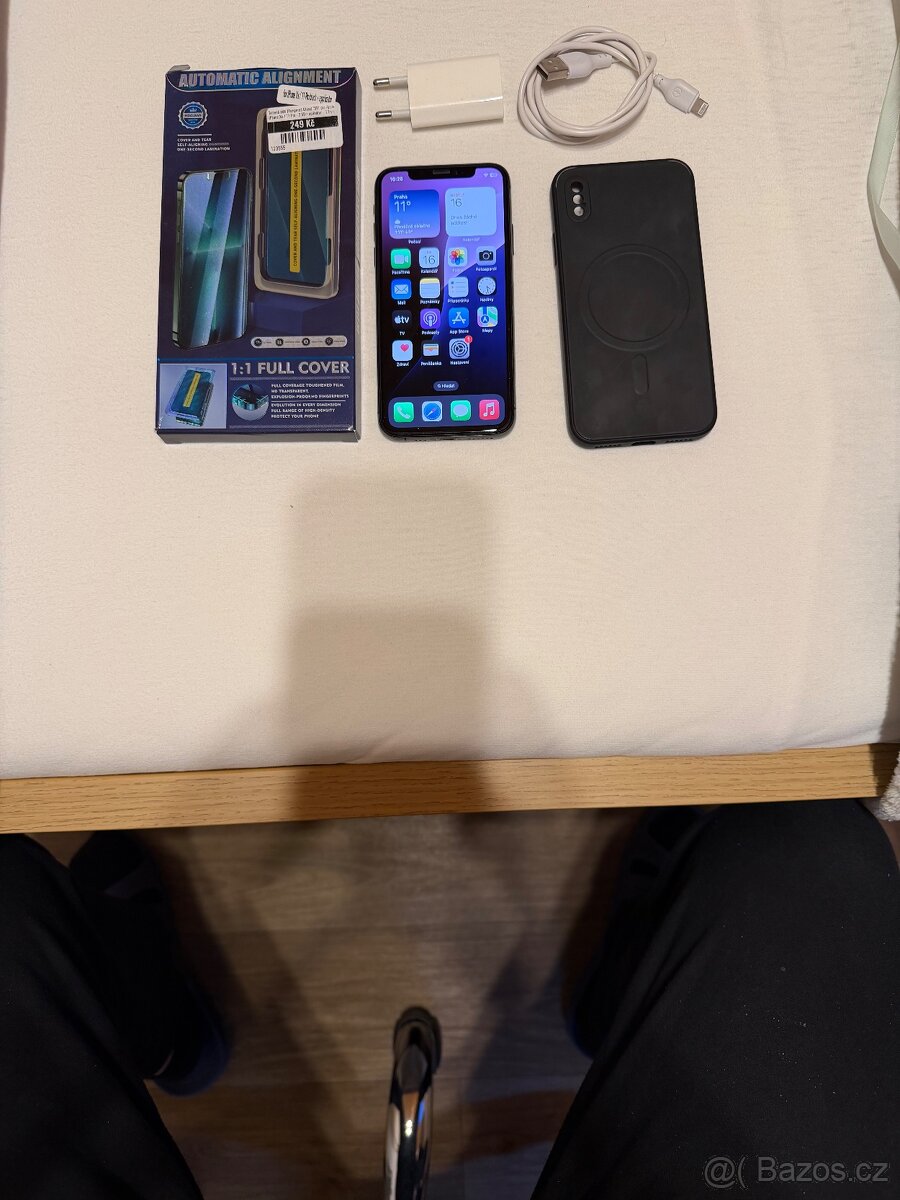 iPhone XS 64 GB Vesmírně šedý - 5