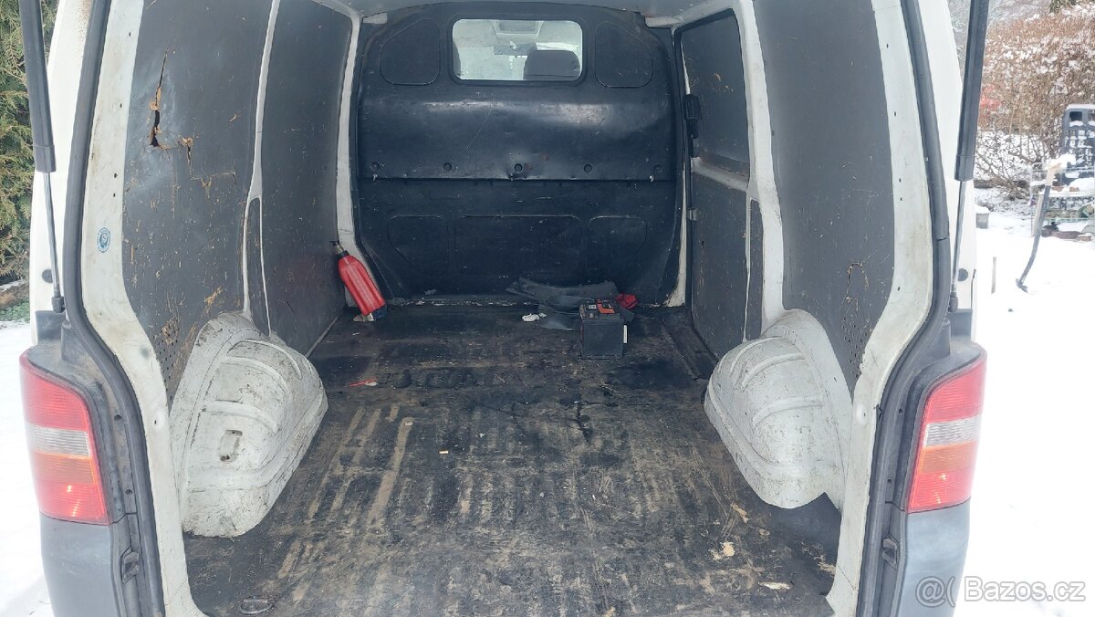 Volkswagen Transporter T5 1.9 tdi - 5
