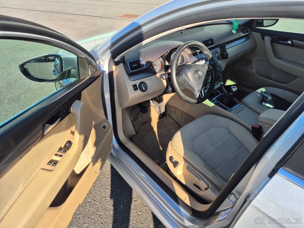 Vw Passat 1.6 tdi 77kw kombi comfortline - 5