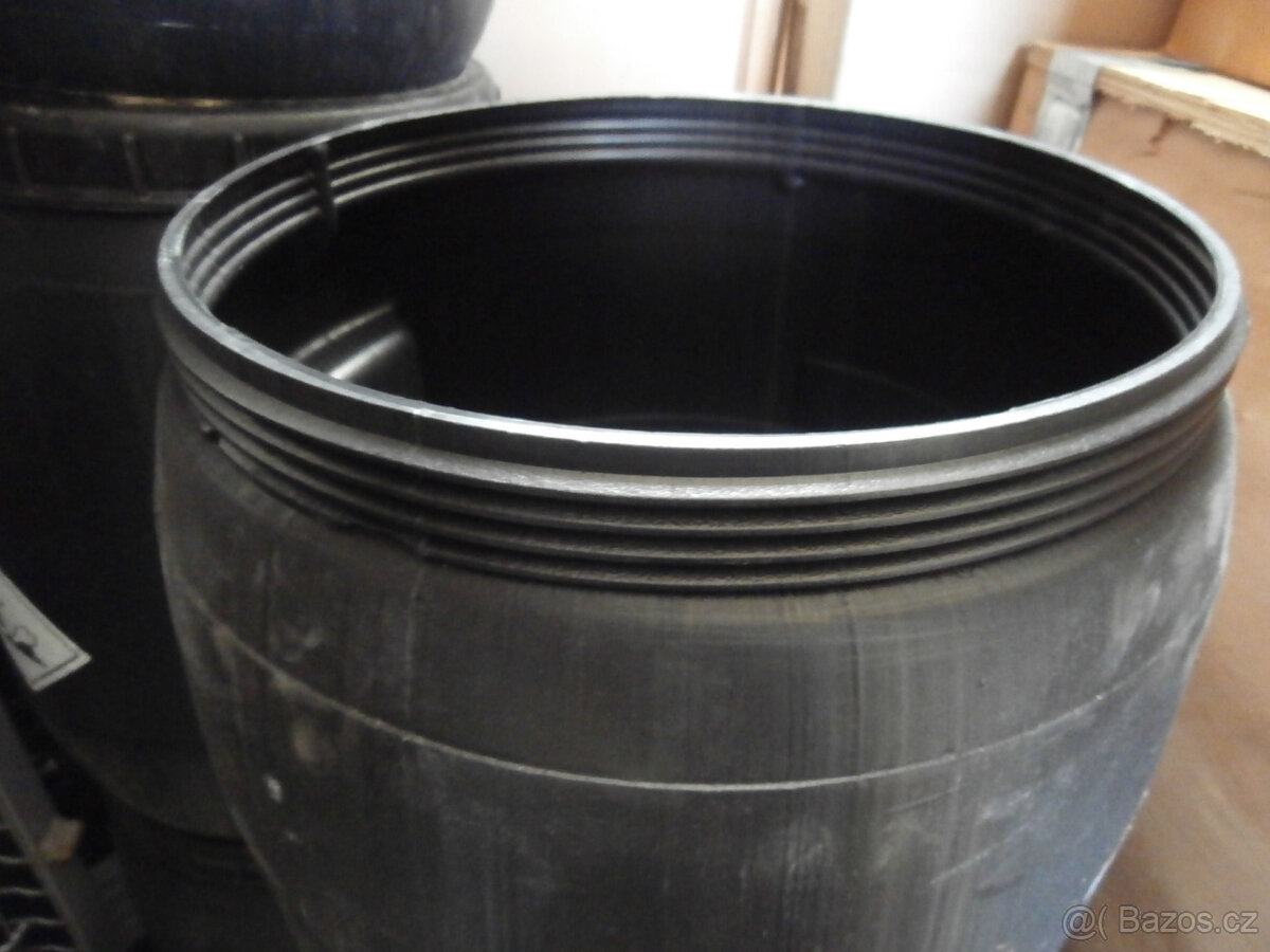 Sud plastový se šroubovacím víkem 50 litrů za 250 kč - 5