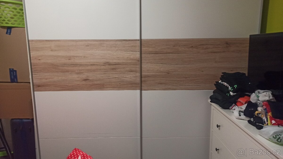 Postel+noční stolky+šatní skříň - 5