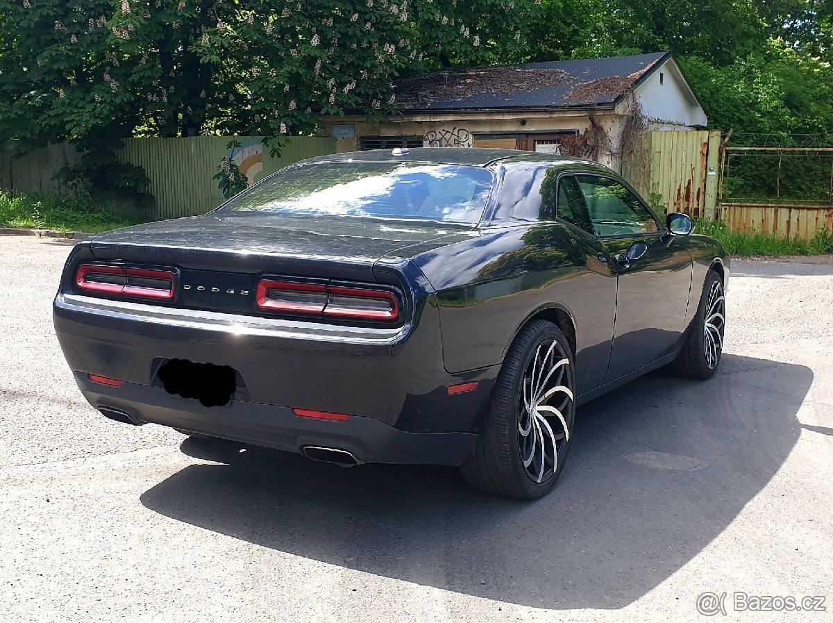 Dodge Challenger 3.6i STK 5/2027 - 5