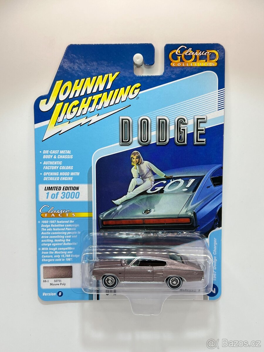 Modely 1:64 Johnny Lightning - 5