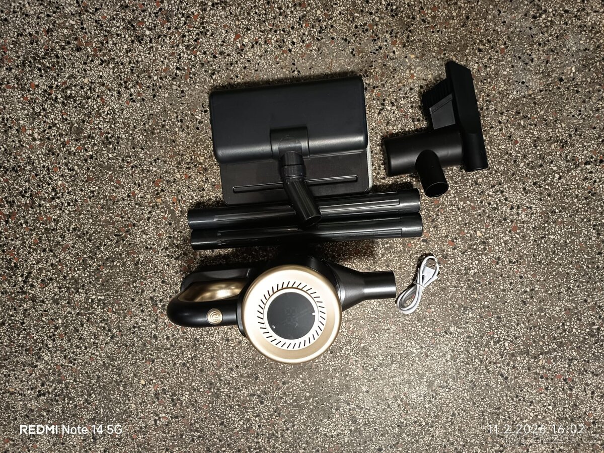 Bezdrátový tyčový vysavač - 5